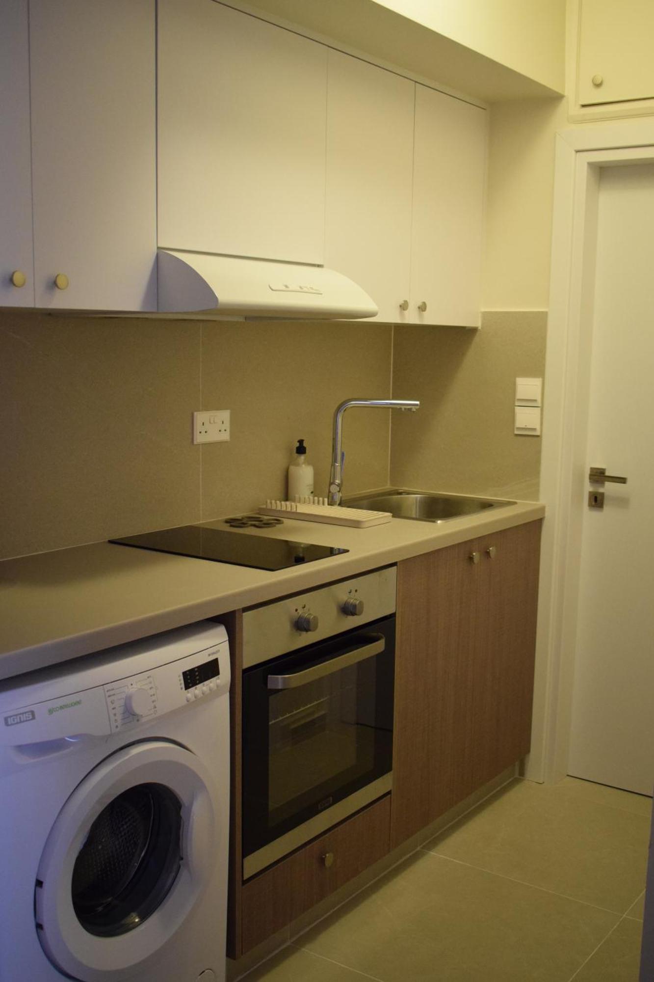 T&L Apartments Agiaos Tychonas Лимасол Екстериор снимка